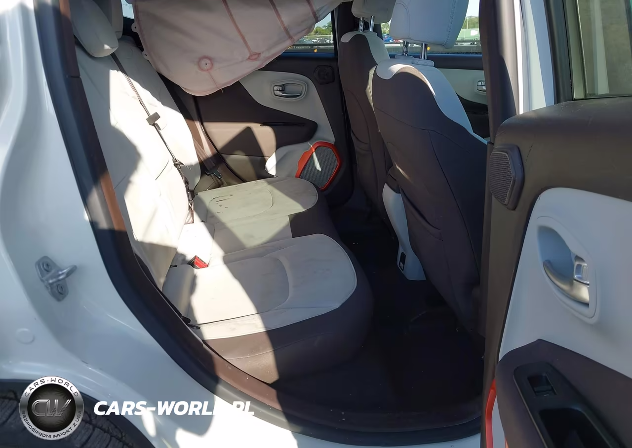 2015 Jeep Renegade North VIN:ZACCJABT8FPB96845 - 8