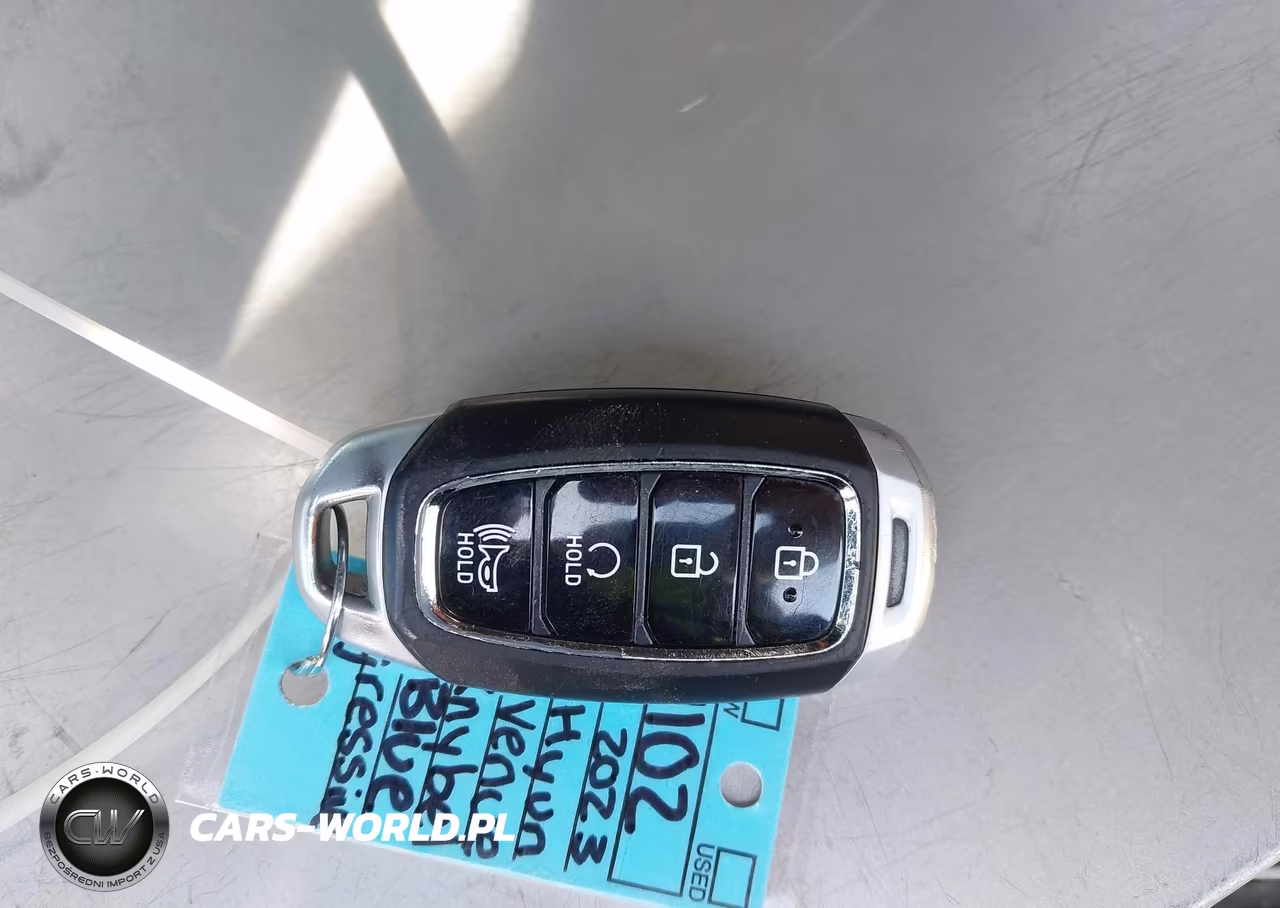 2023 Hyundai Venue Limited VIN:KMHRC8A33PU218972 - 11