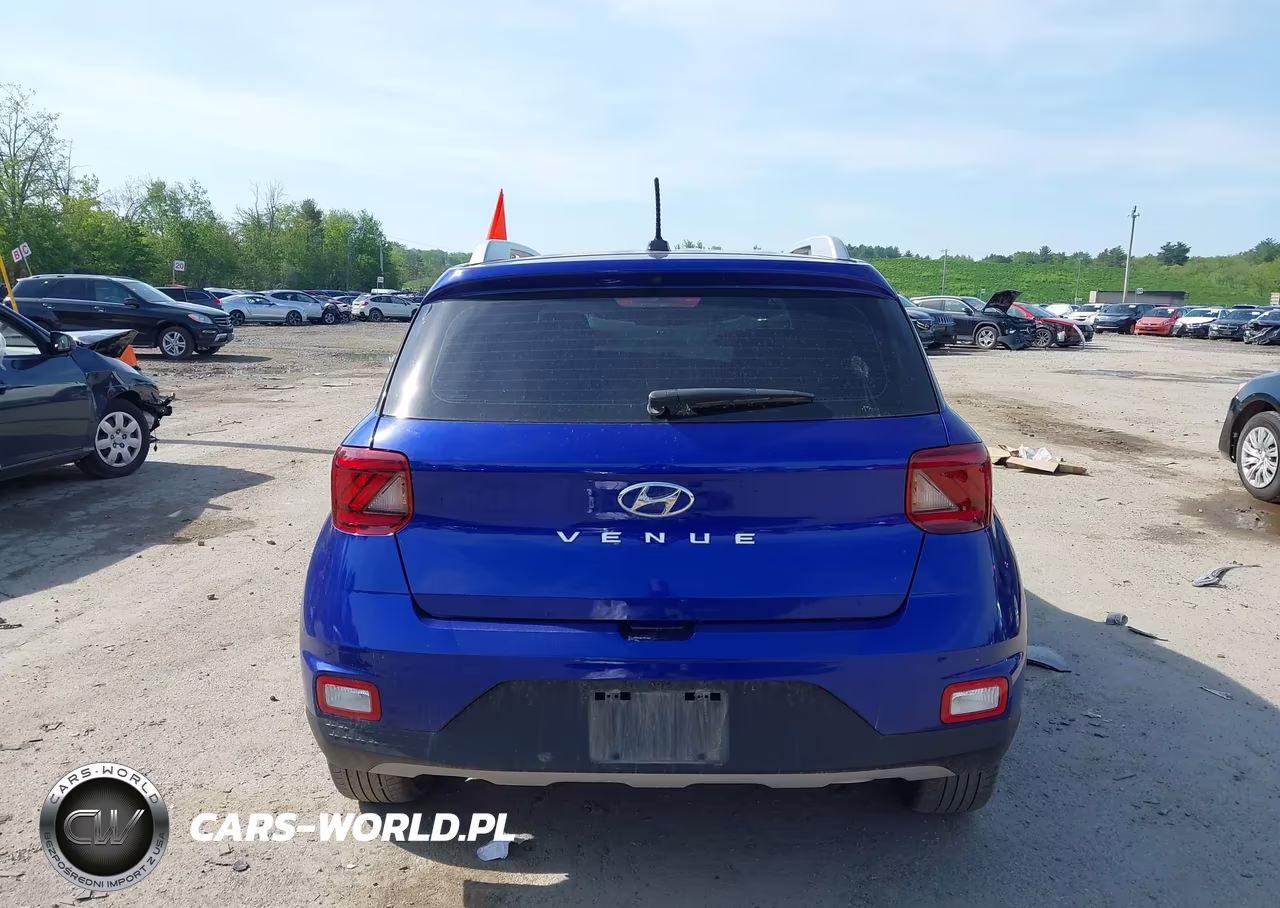 2023 Hyundai Venue Limited VIN:KMHRC8A33PU218972 - 16