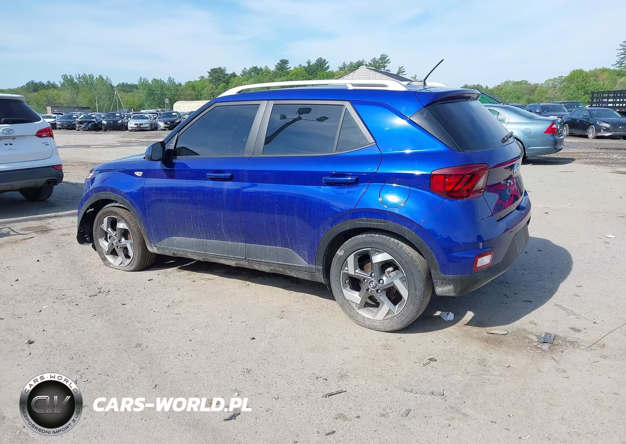 2023 Hyundai Venue Limited VIN:KMHRC8A33PU218972 - 3