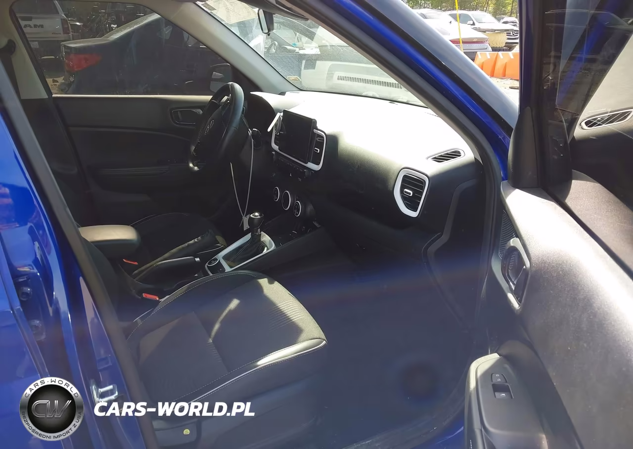 2023 Hyundai Venue Limited VIN:KMHRC8A33PU218972 - 5