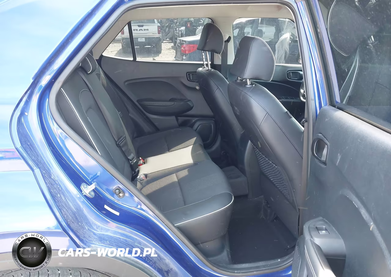 2023 Hyundai Venue Limited VIN:KMHRC8A33PU218972 - 8