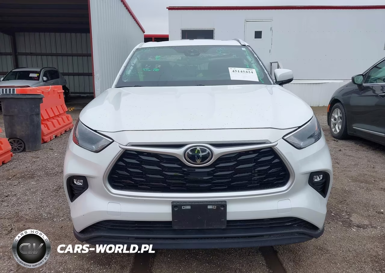 2022 Toyota Highlander Xle VIN:5TDHZRBHXNS570253 - 13