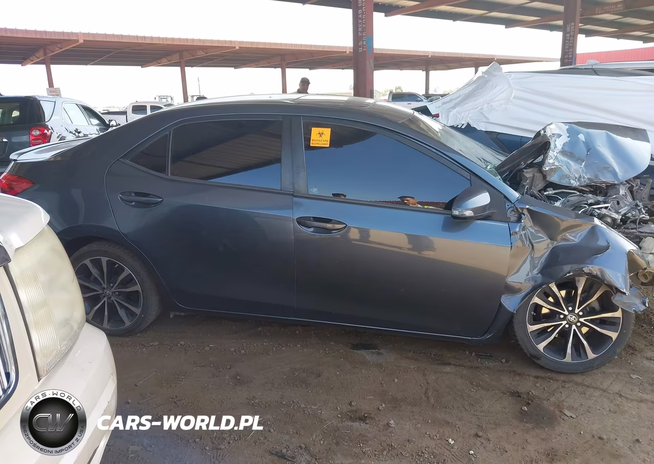 2017 Toyota Corolla Se VIN:5YFBURHE3HP656499 - 12