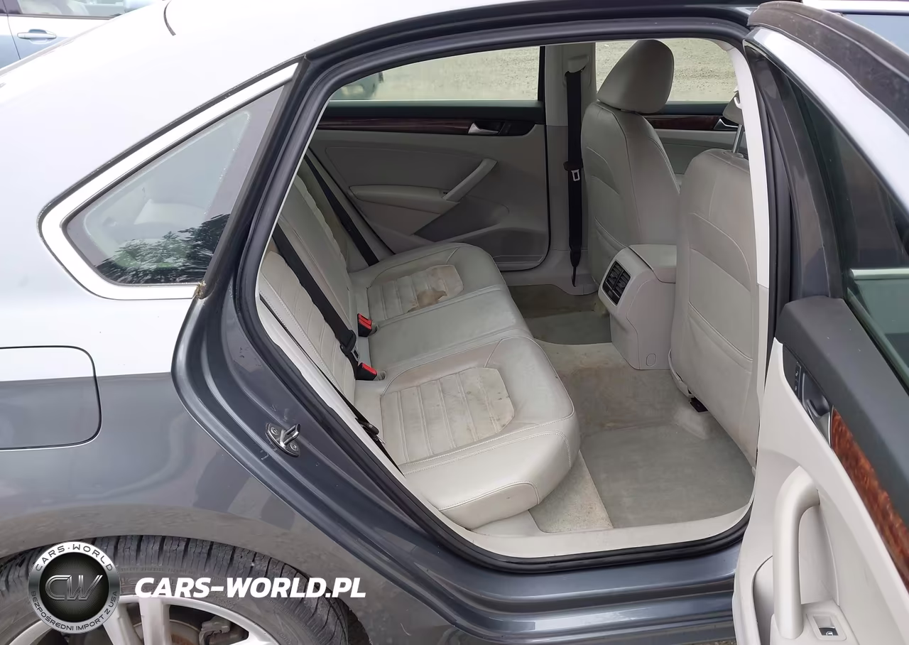 2013 Volkswagen Passat 2.0L Tdi Sel Premium VIN:1VWCN7A37DC142072 - 18
