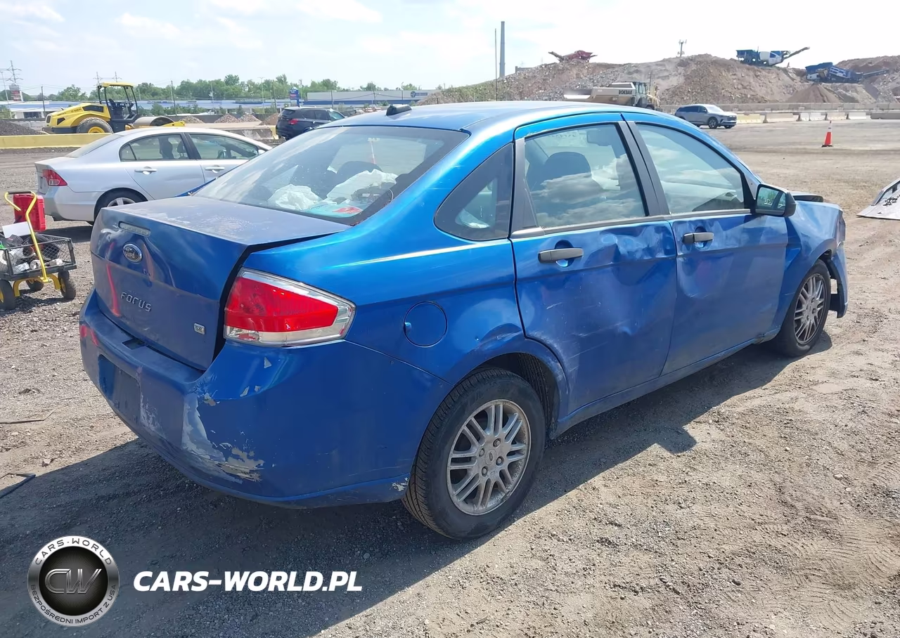 2011 Ford Focus Se VIN:1FAHP3FN3BW100652 - 4
