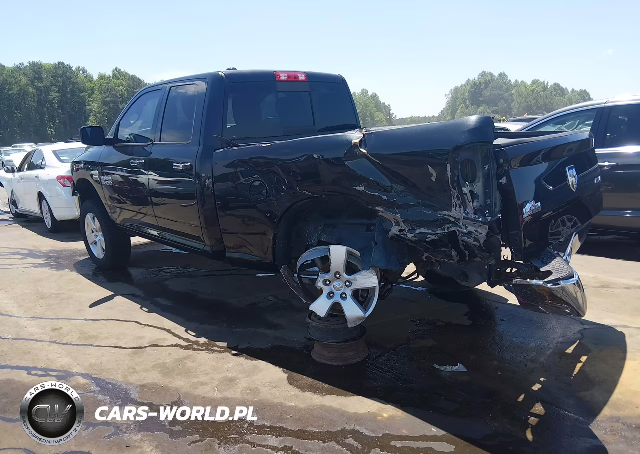 2015 Ram 1500 Big Horn VIN:1C6RR7GT8FS571777 - 3