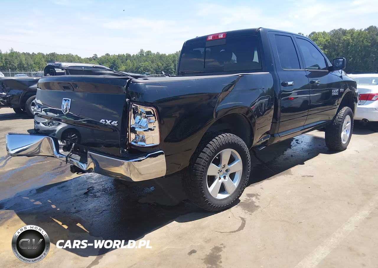 2015 Ram 1500 Big Horn VIN:1C6RR7GT8FS571777 - 4