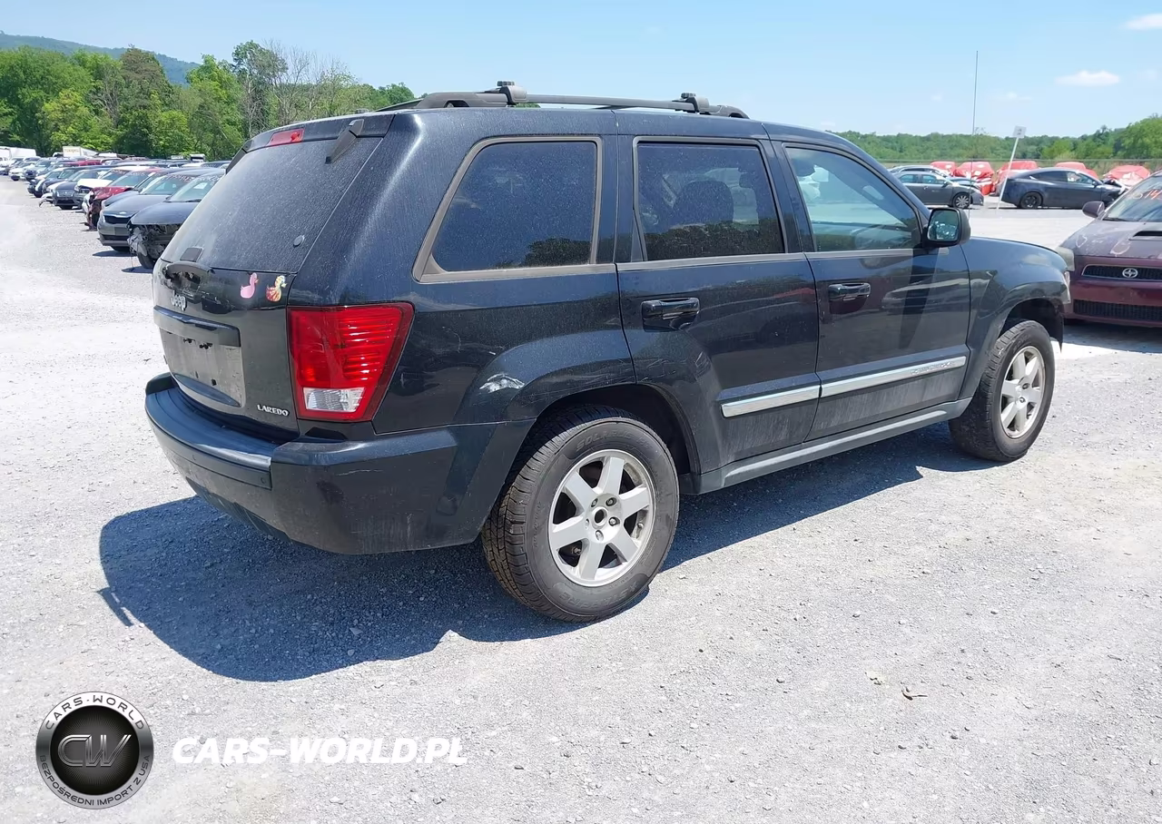 2010 Jeep Grand Cherokee Laredo VIN:1J4PR4GK8AC139323 - 4