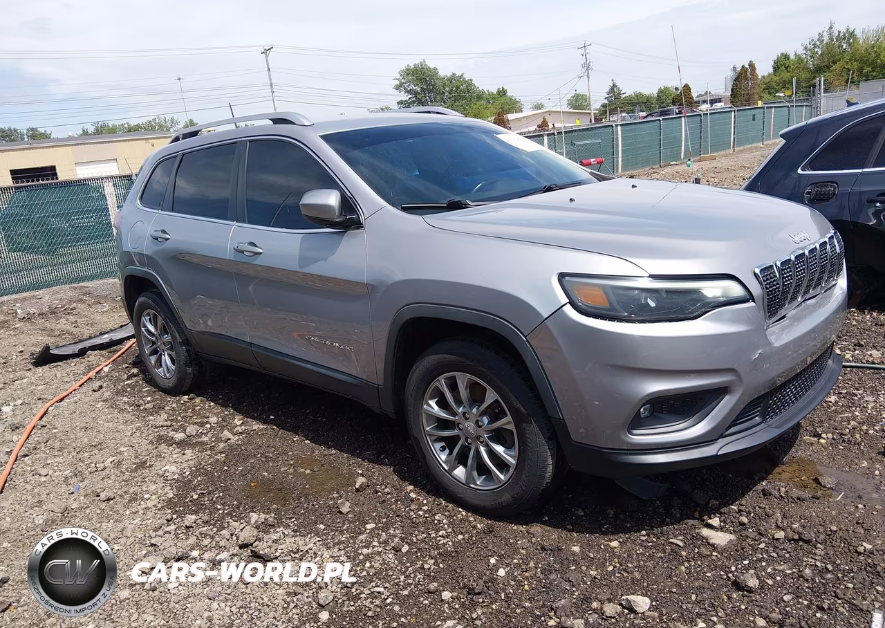 2019 Jeep Cherokee Latitude Plus 4X4 – zdjęcie 1 z 18