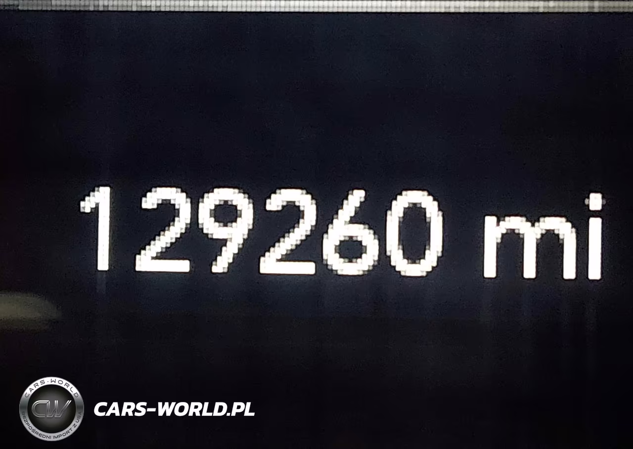 2019 Jeep Cherokee Latitude Plus 4X4 VIN:1C4PJMLB7KD199348 - 16