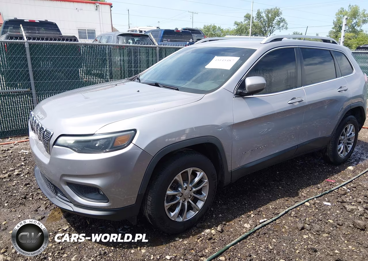 2019 Jeep Cherokee Latitude Plus 4X4 VIN:1C4PJMLB7KD199348 - 2