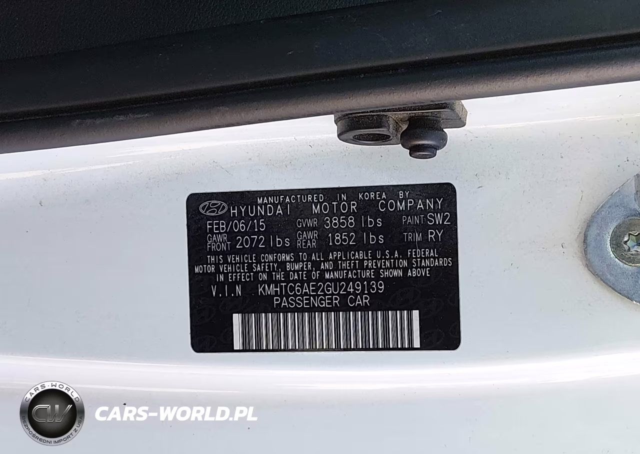 2016 Hyundai Veloster Turbo VIN:KMHTC6AE2GU249139 - 9
