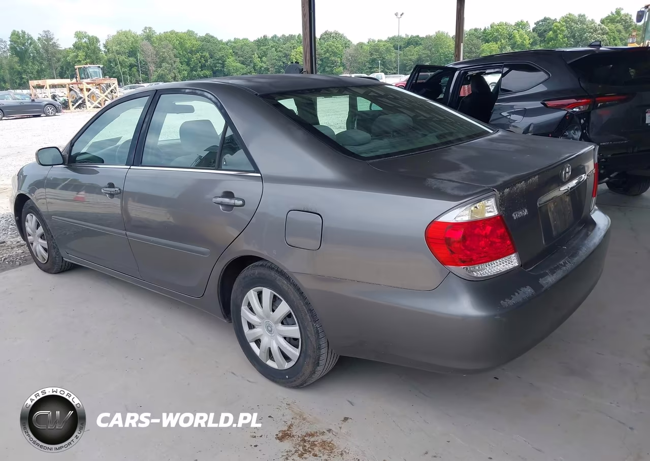 2006 Toyota Camry Le VIN:4T1BE32K76U665114 - 3