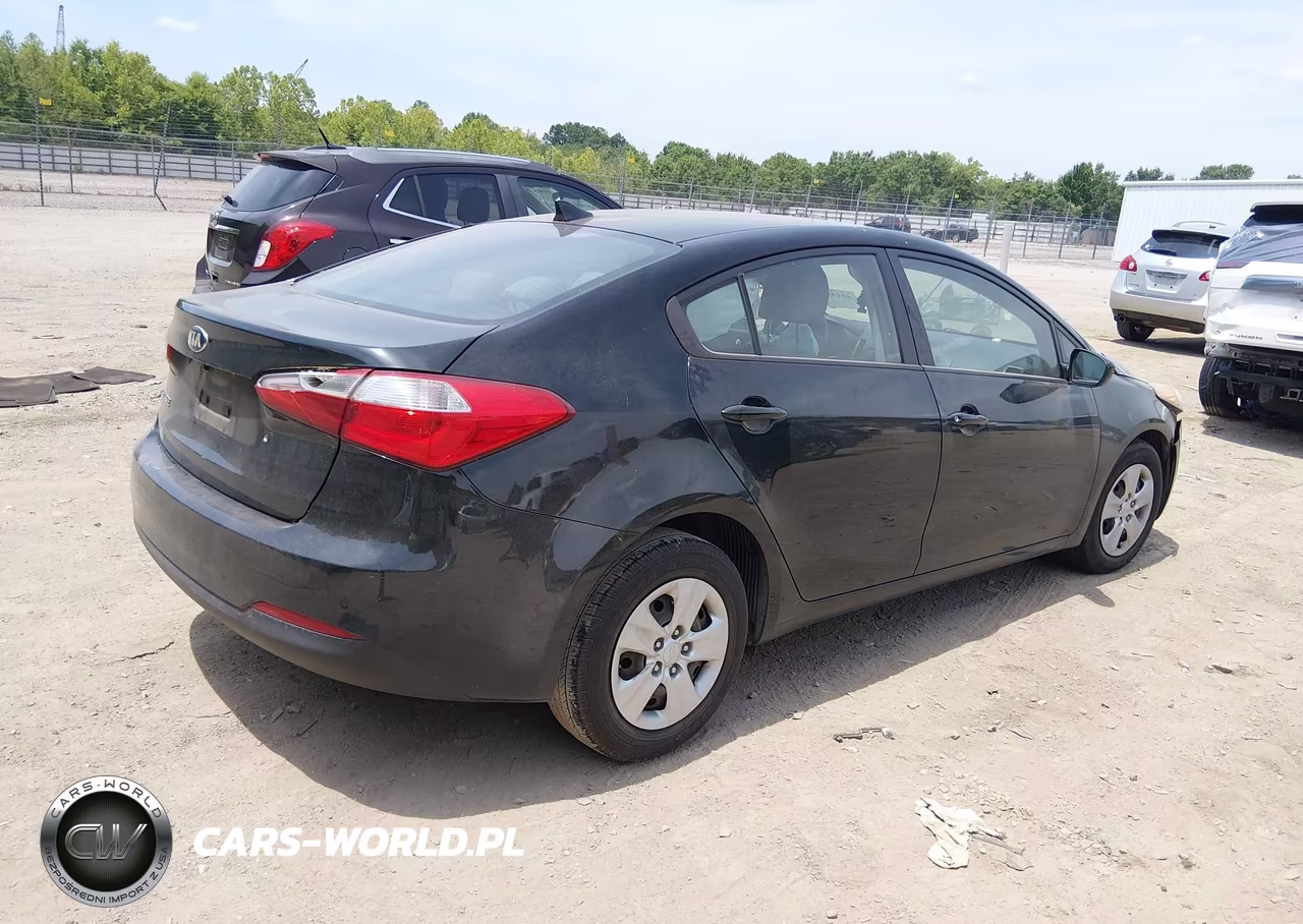 2015 Kia Forte Lx VIN:KNAFK4A6XF5437026 - 4