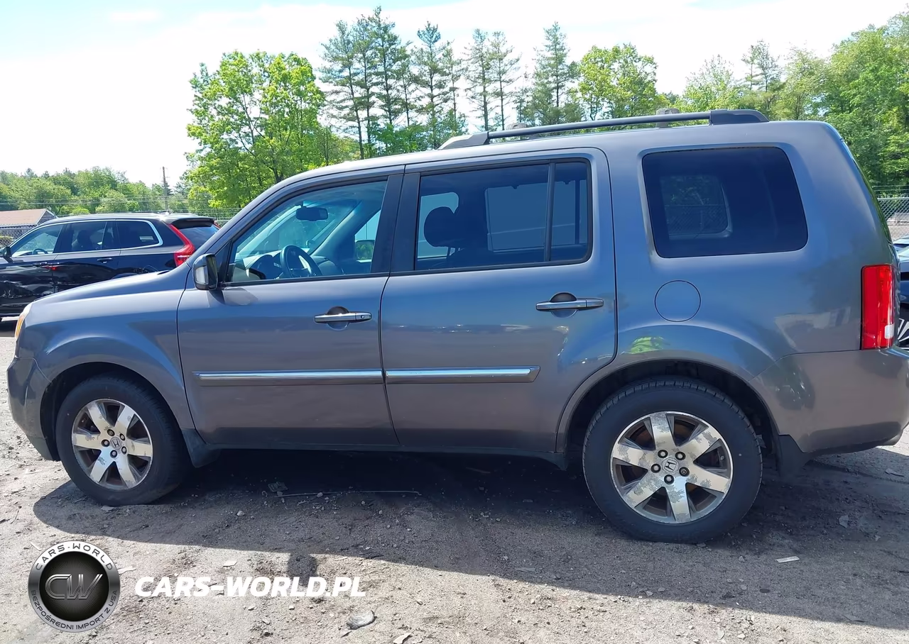 2015 Honda Pilot Touring VIN:5FNYF4H98FB033642 - 14