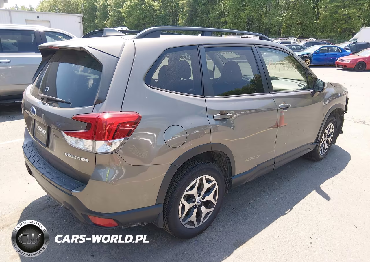 2020 Subaru Forester Premium VIN:JF2SKAJC8LH495752 - 4