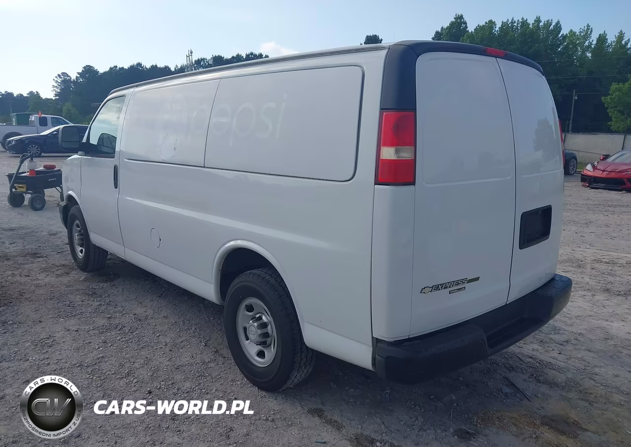 2015 Chevrolet Express 3500 Work Van VIN:1GCZGTCGXF1184332 - 3