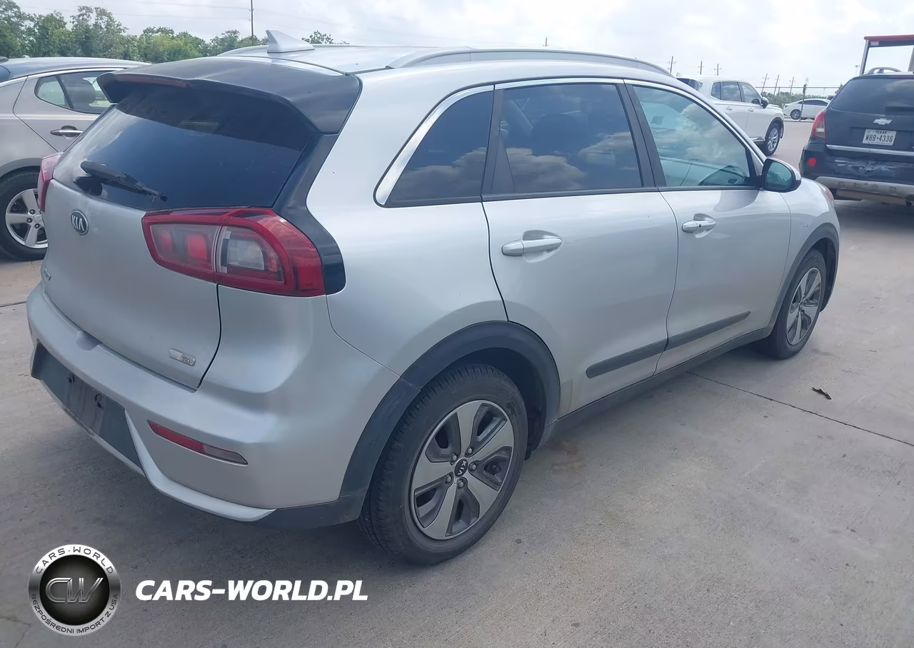 2019 Kia Niro Lx VIN:KNDCB3LC4K5257599 - 4