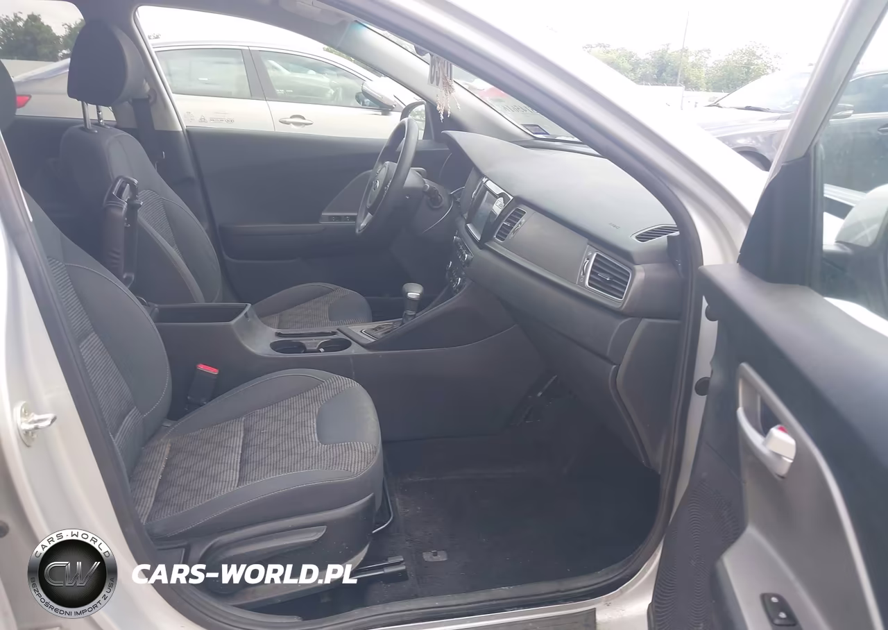 2019 Kia Niro Lx VIN:KNDCB3LC4K5257599 - 5