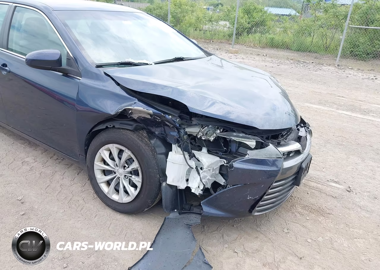 2016 Toyota Camry Le VIN:4T1BF1FK2GU609823 - 12