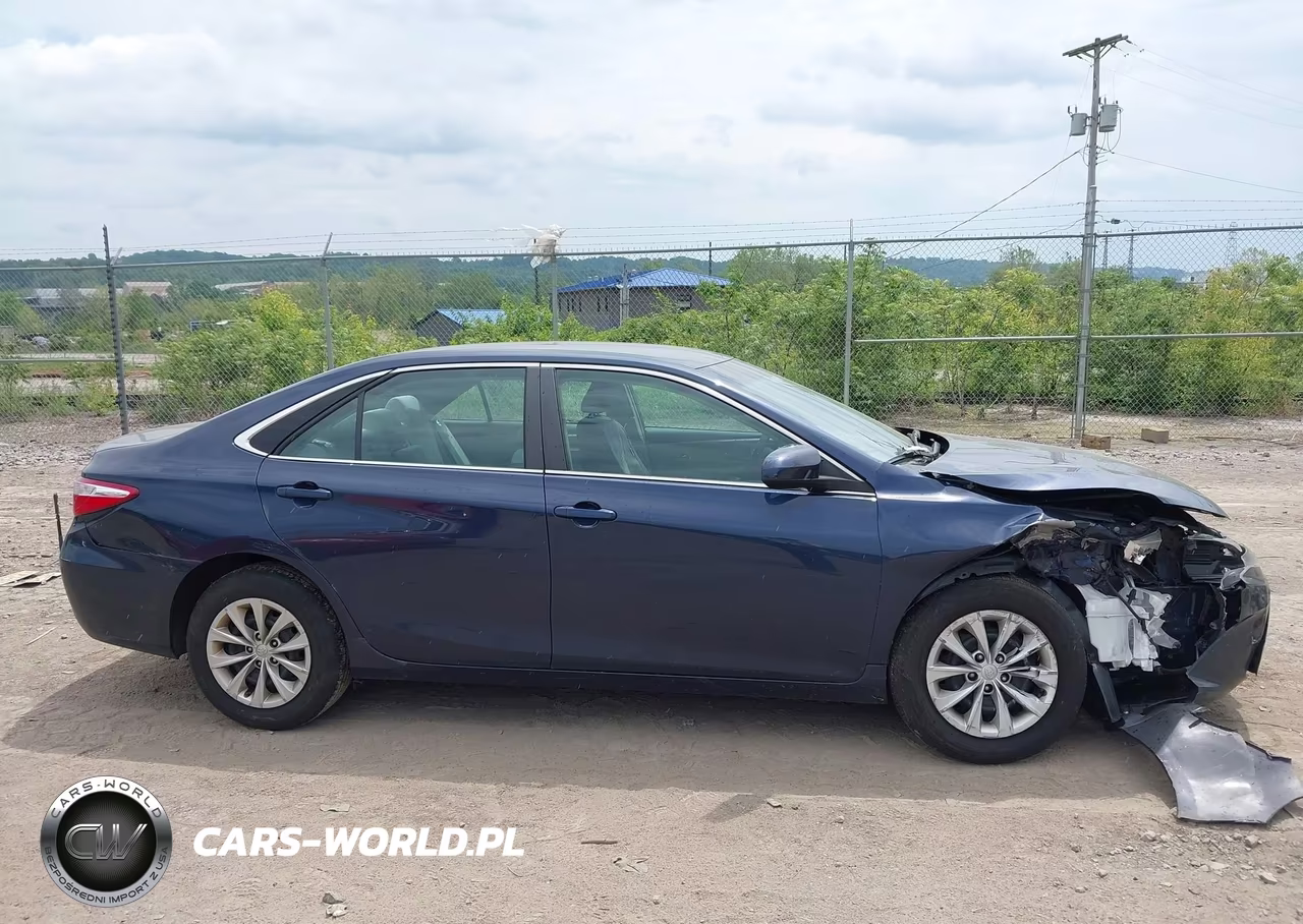 2016 Toyota Camry Le VIN:4T1BF1FK2GU609823 - 14