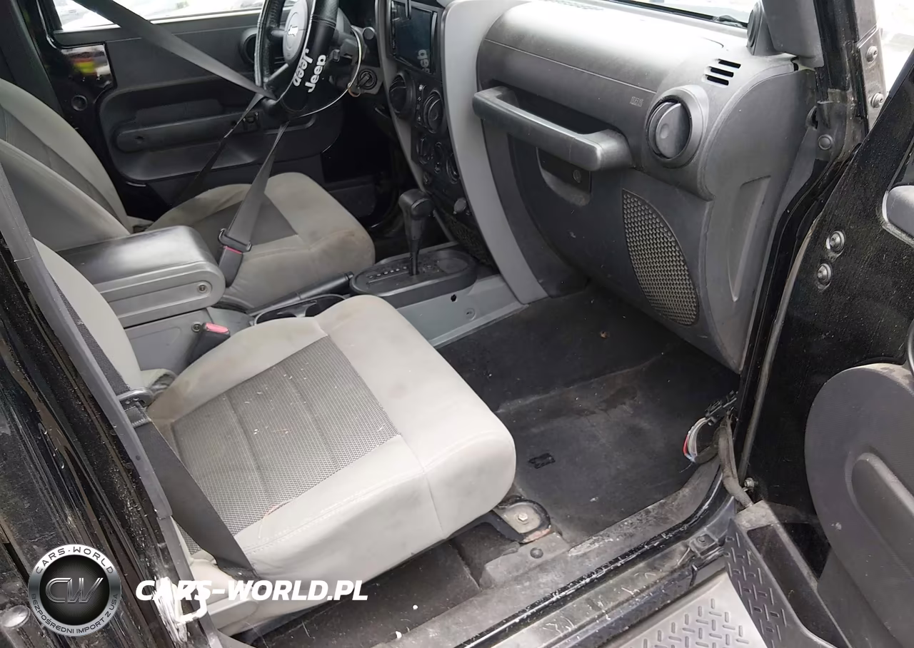2009 Jeep Wrangler Unlimited X VIN:1J4GA39169L768497 - 5