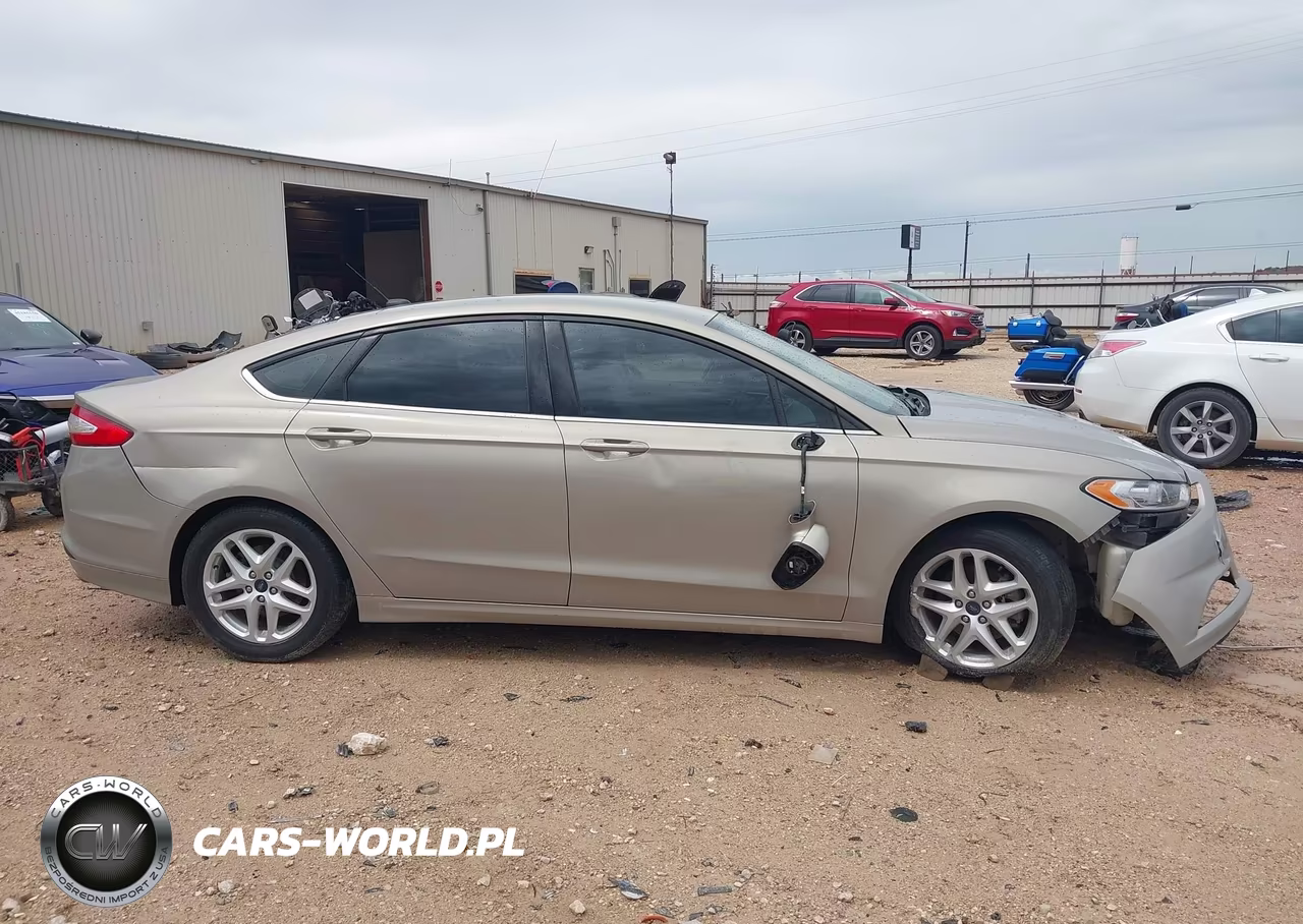 2015 Ford Fusion Se VIN:3FA6P0H7XFR205699 - 13