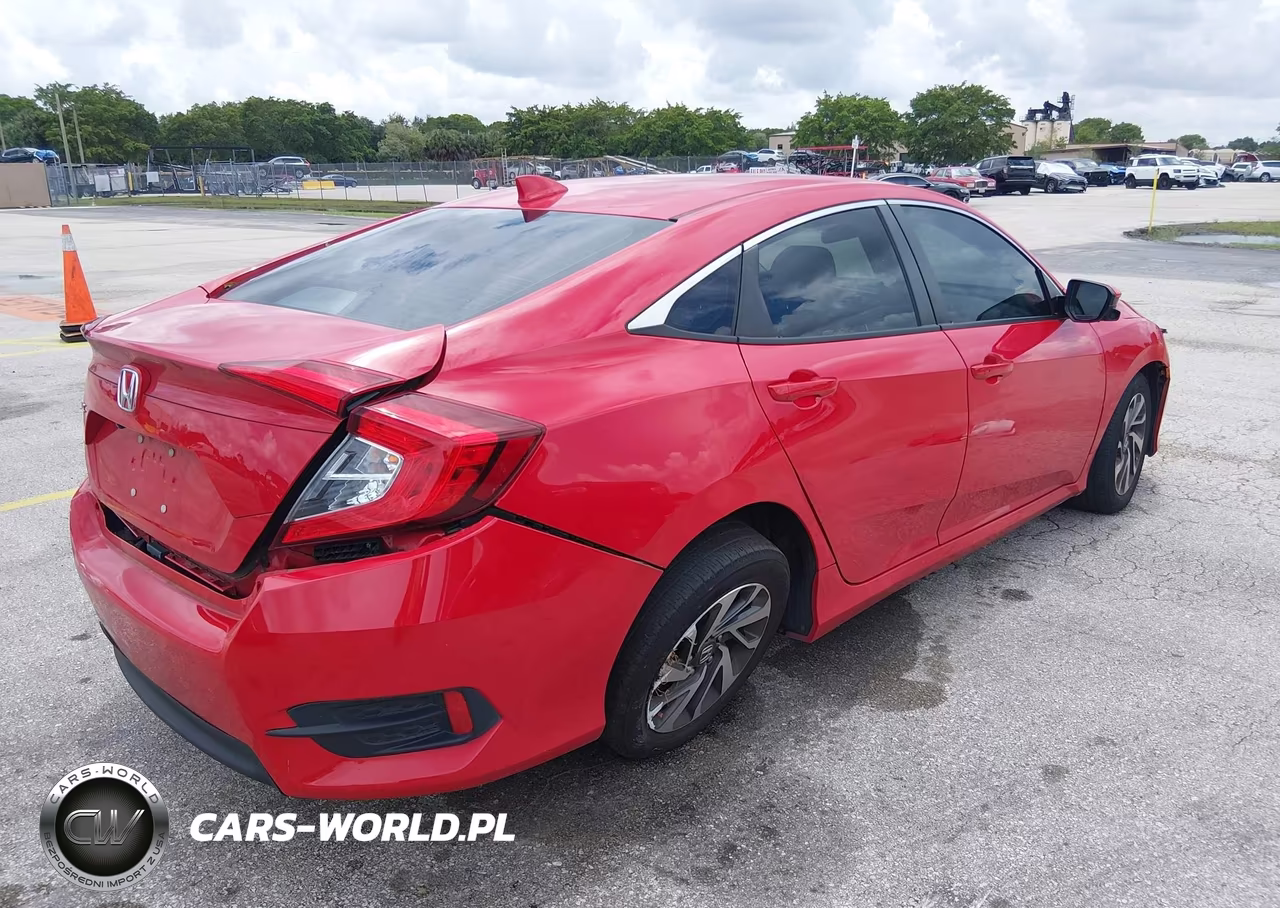 2018 Honda Civic Ex VIN:2HGFC2F75JH580331 - 4