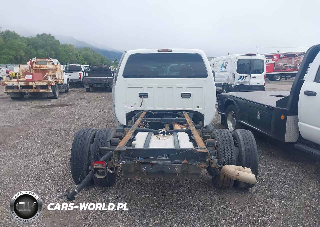 2010 Ford F-450 Chassis Lariat-Xl-Xlt VIN:1FDGW4HR4AEA94620 - 14