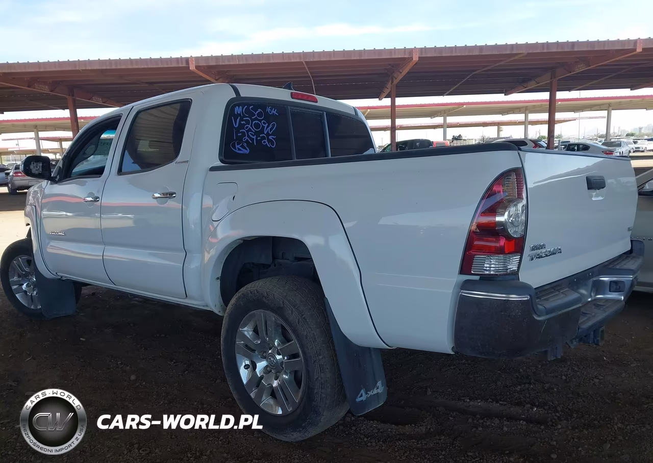 2014 Toyota Tacoma Base V6 VIN:5TFLU4EN7EX092090 - 3
