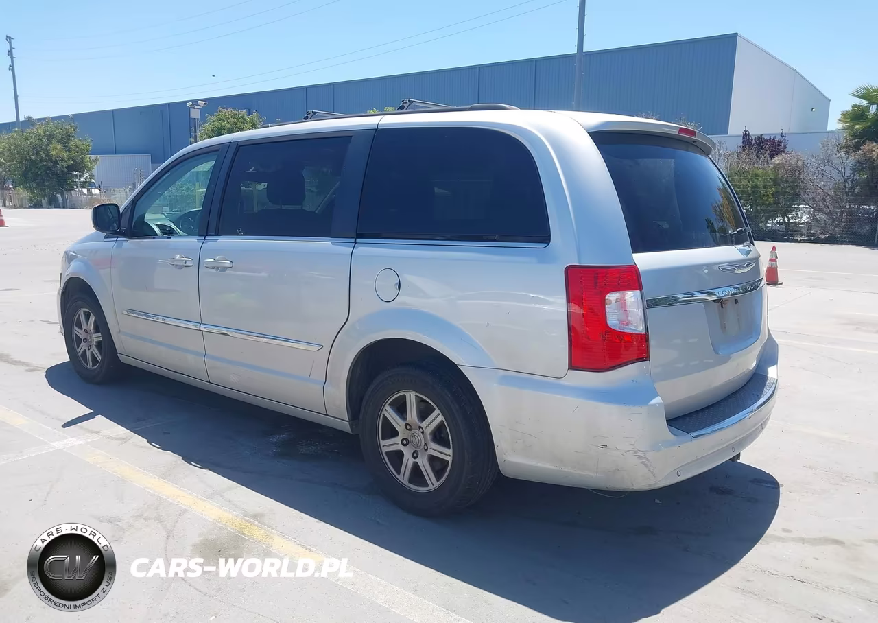 2012 Chrysler Town & Country Touring VIN:2C4RC1BG7CR135324 - 3