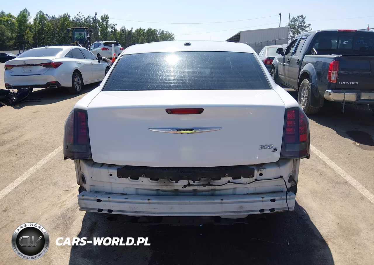 2014 Chrysler 300 300S VIN:2C3CCABG6EH315901 - 16