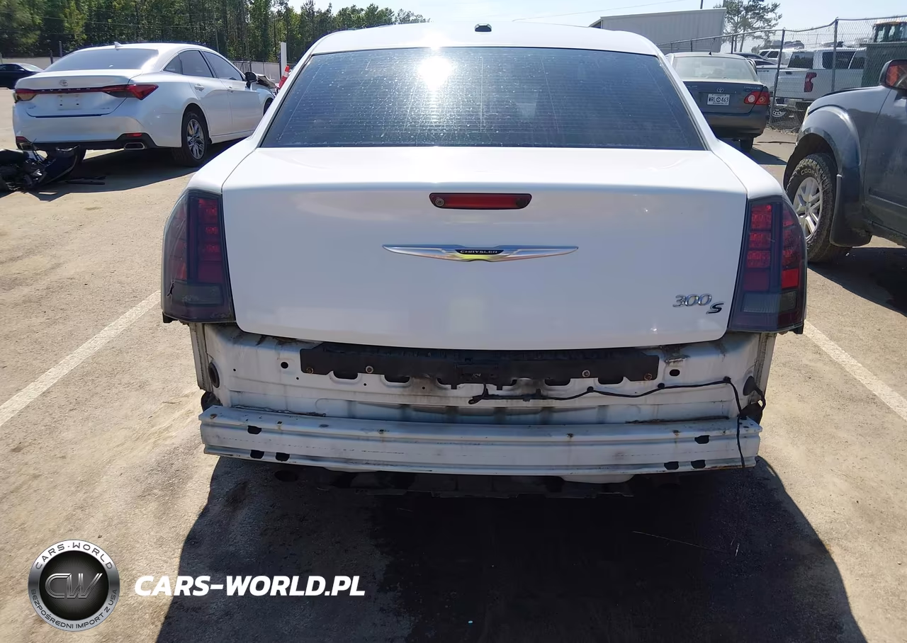 2014 Chrysler 300 300S VIN:2C3CCABG6EH315901 - 6