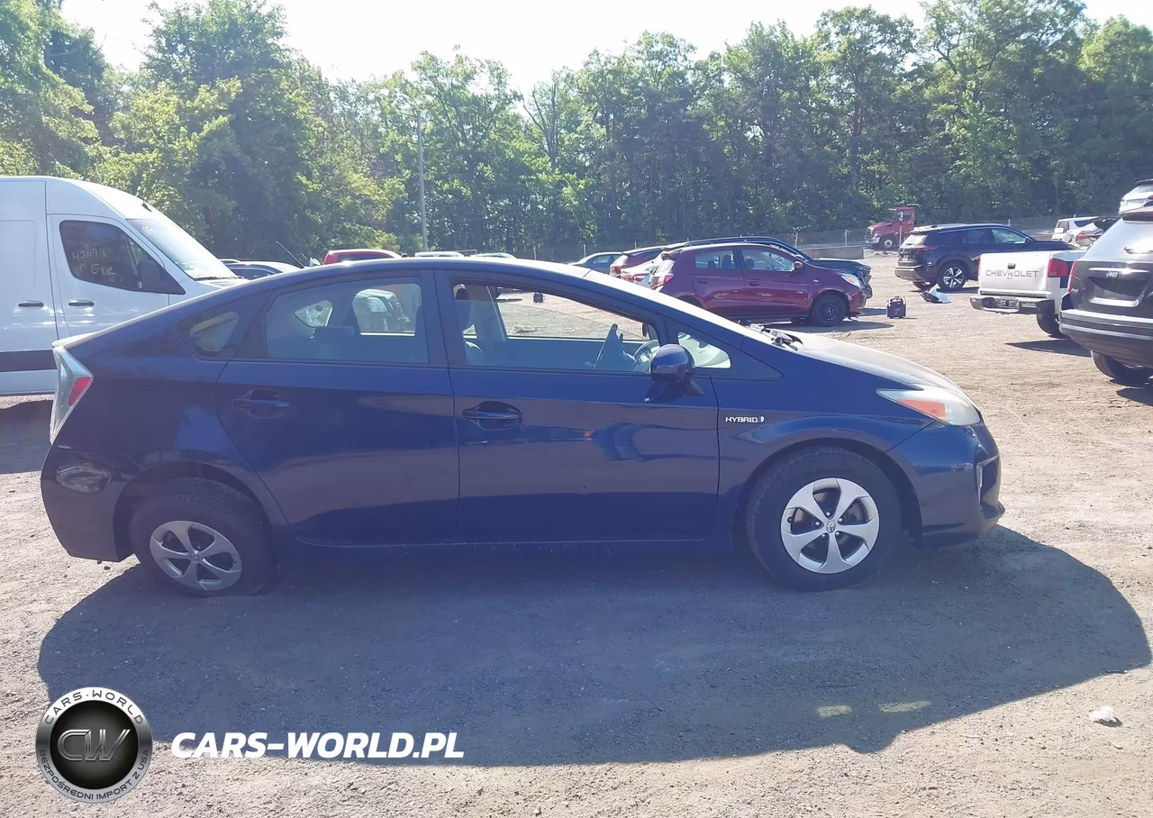 2012 Toyota Prius Two VIN:JTDKN3DU4C1524727 - 13