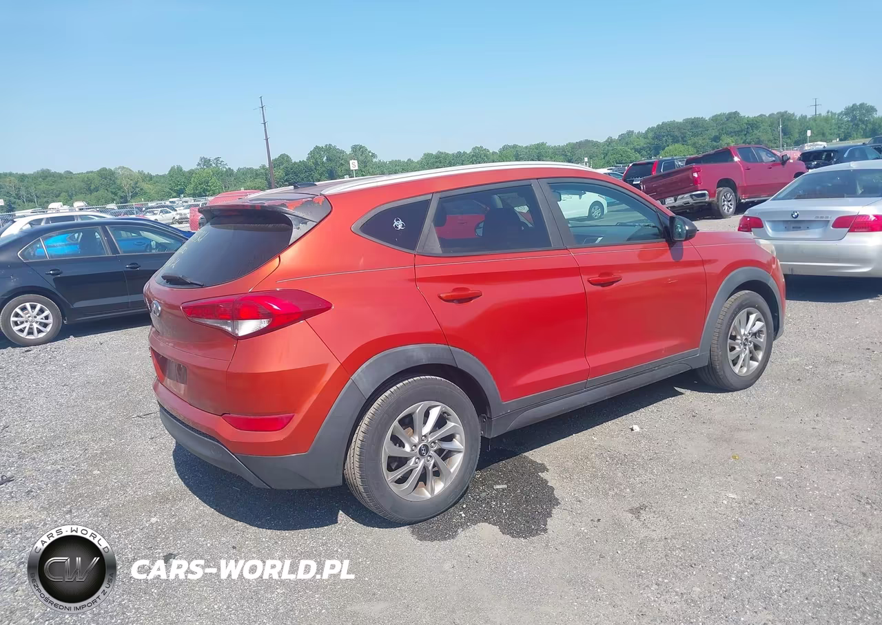 2016 Hyundai Tucson Se VIN:KM8J33A43GU179194 - 4