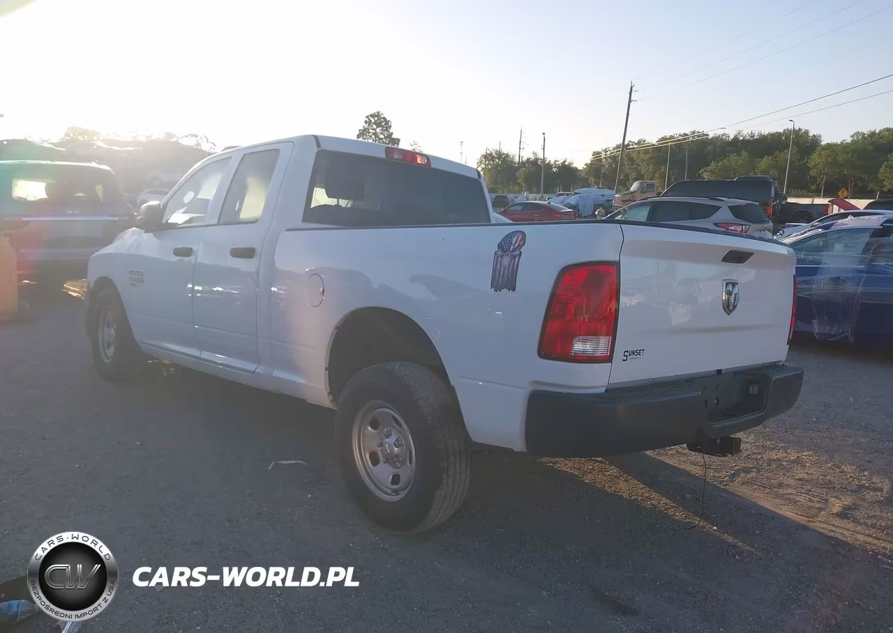 2019 Ram 1500 Classic Tradesman 4X2 6'4 Box VIN:1C6RR6FG3KS610381 - 3