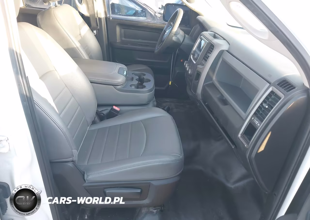 2019 Ram 1500 Classic Tradesman 4X2 6'4 Box VIN:1C6RR6FG3KS610381 - 5