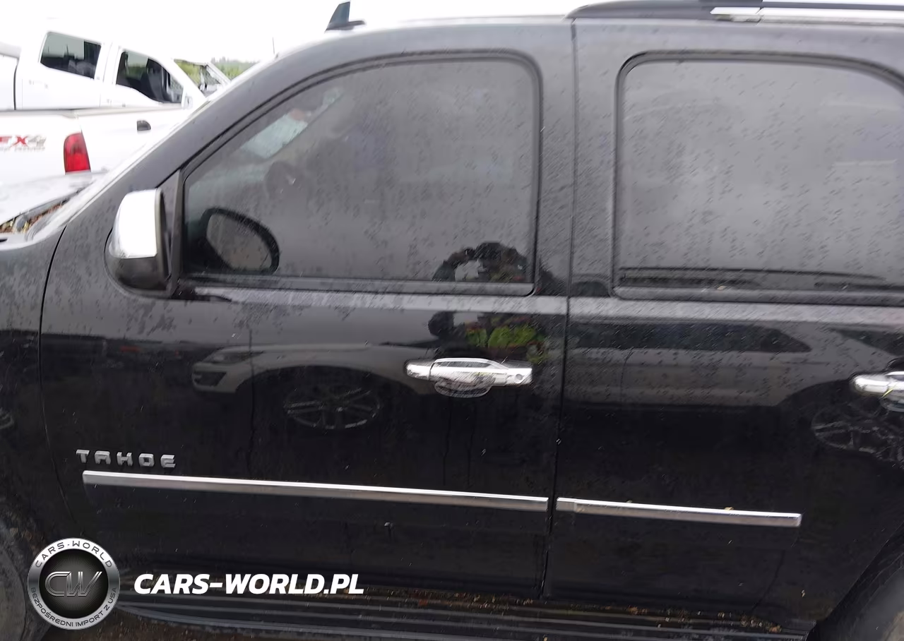 2011 Chevrolet Tahoe Ltz VIN:1GNSKCE04BR178447 - 14