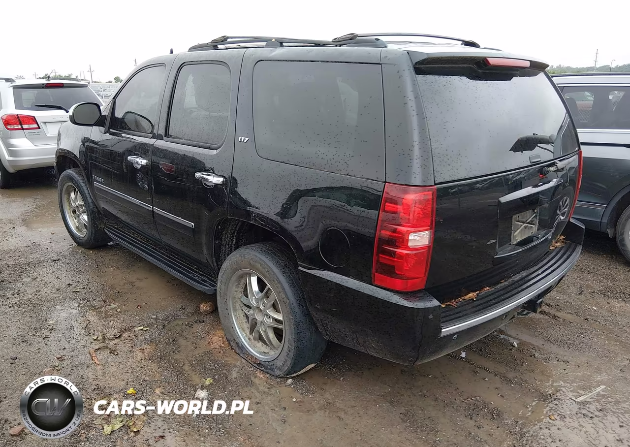 2011 Chevrolet Tahoe Ltz VIN:1GNSKCE04BR178447 - 3