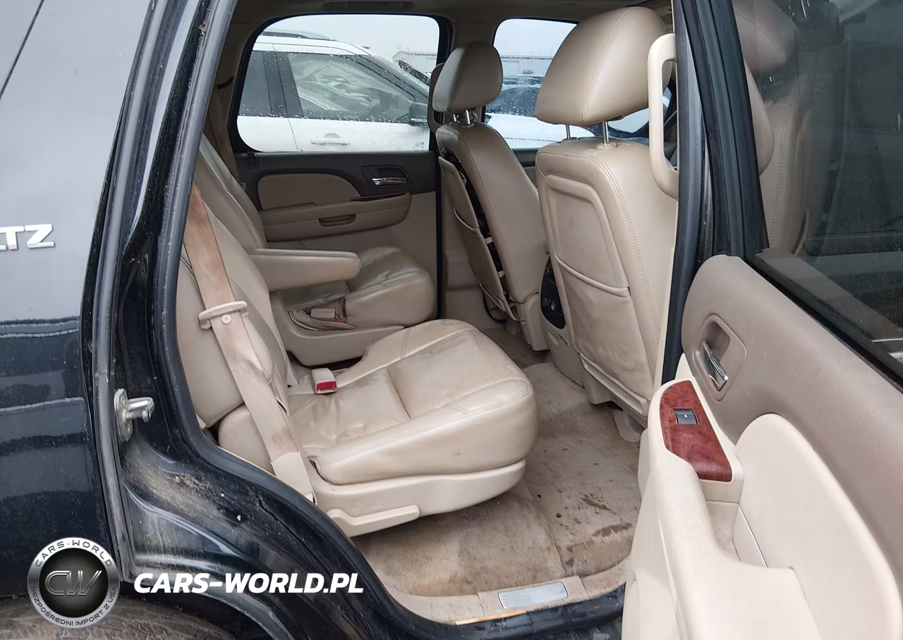 2011 Chevrolet Tahoe Ltz VIN:1GNSKCE04BR178447 - 8
