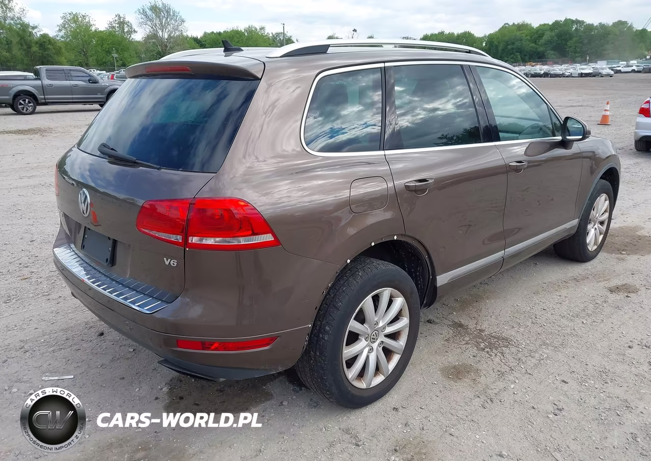2011 Volkswagen Touareg Vr6 Sport VIN:WVGFF9BP8BD005008 - 4