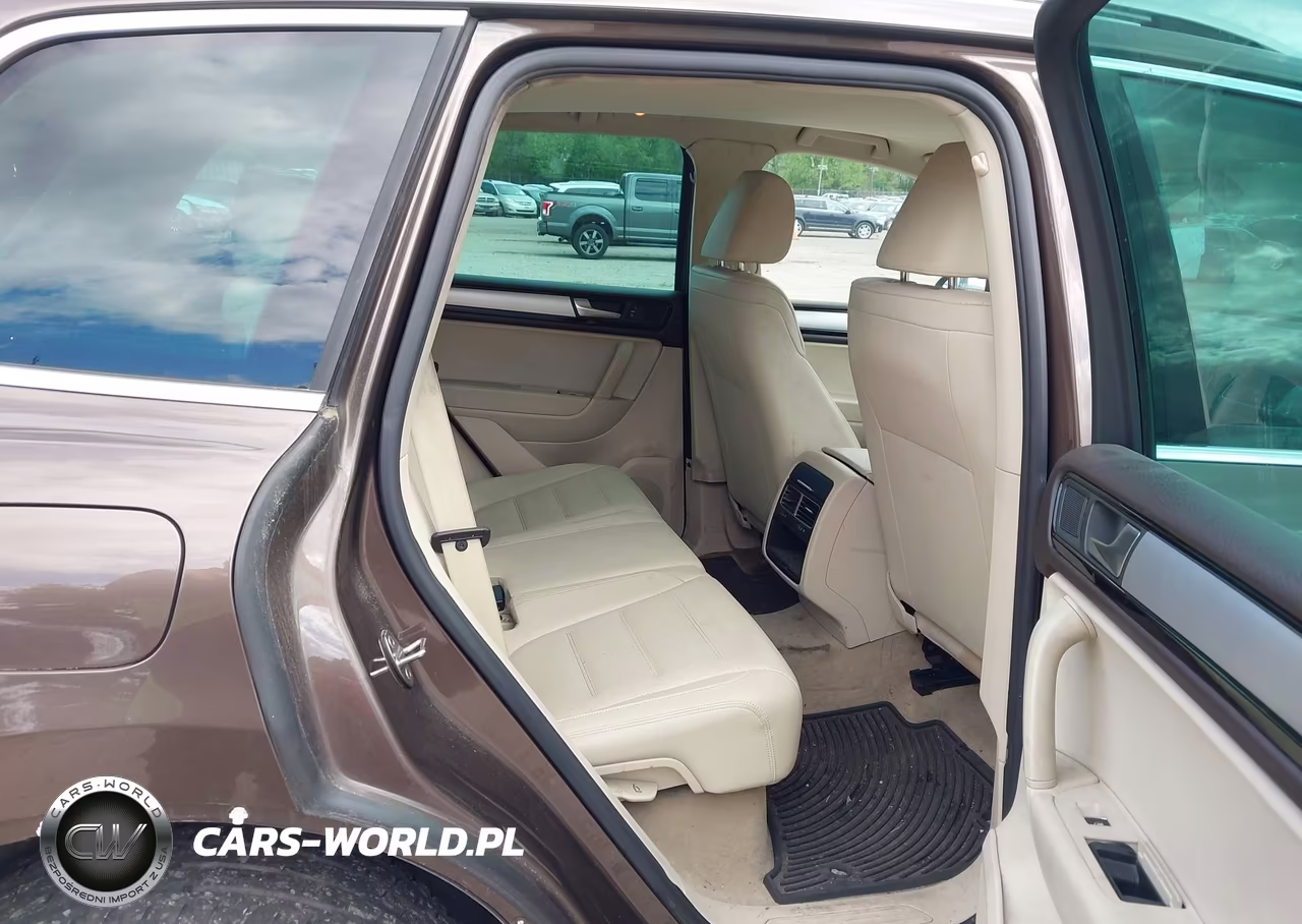 2011 Volkswagen Touareg Vr6 Sport VIN:WVGFF9BP8BD005008 - 8