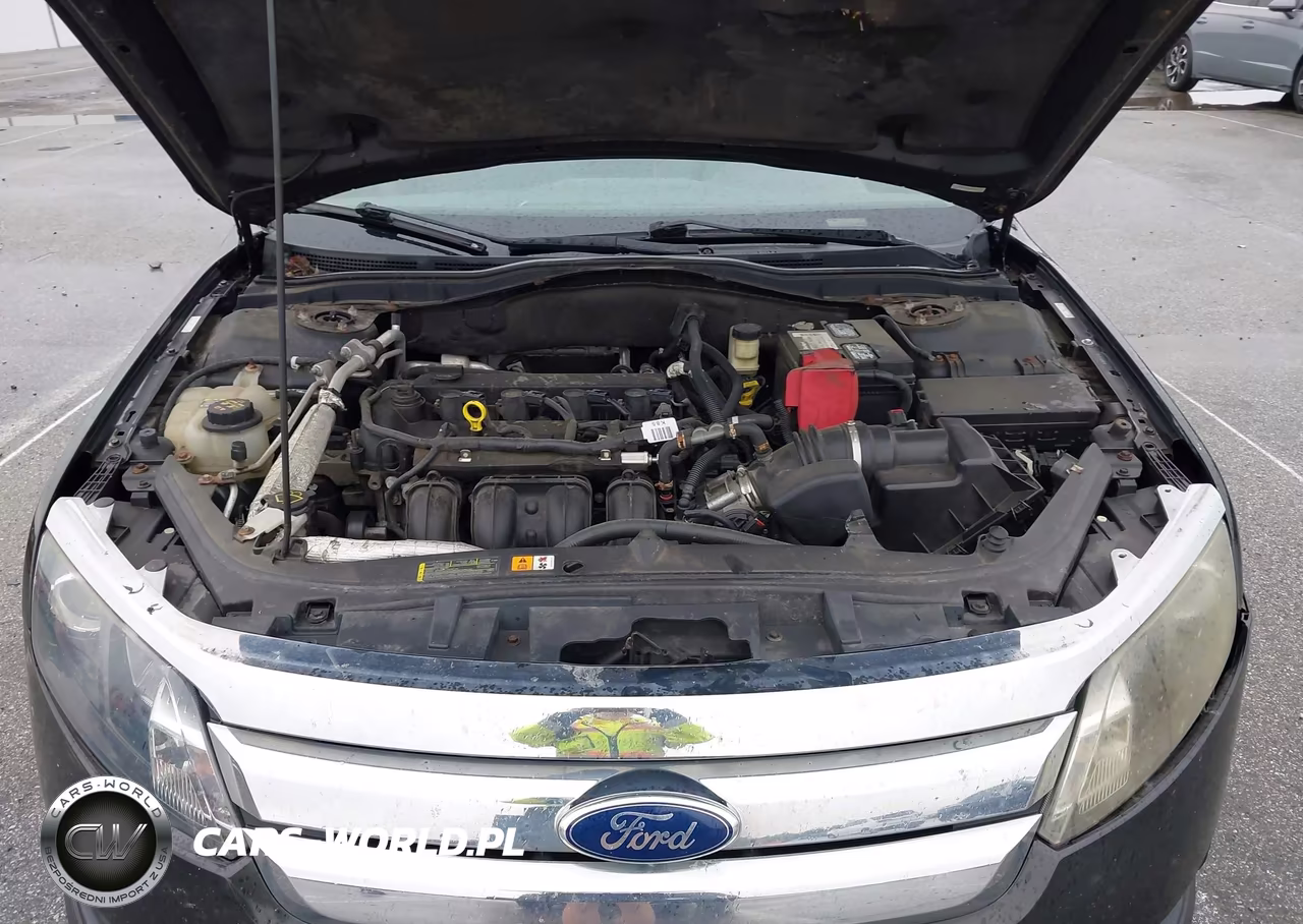 2010 Ford Fusion S VIN:3FAHP0GA9AR429898 - 10