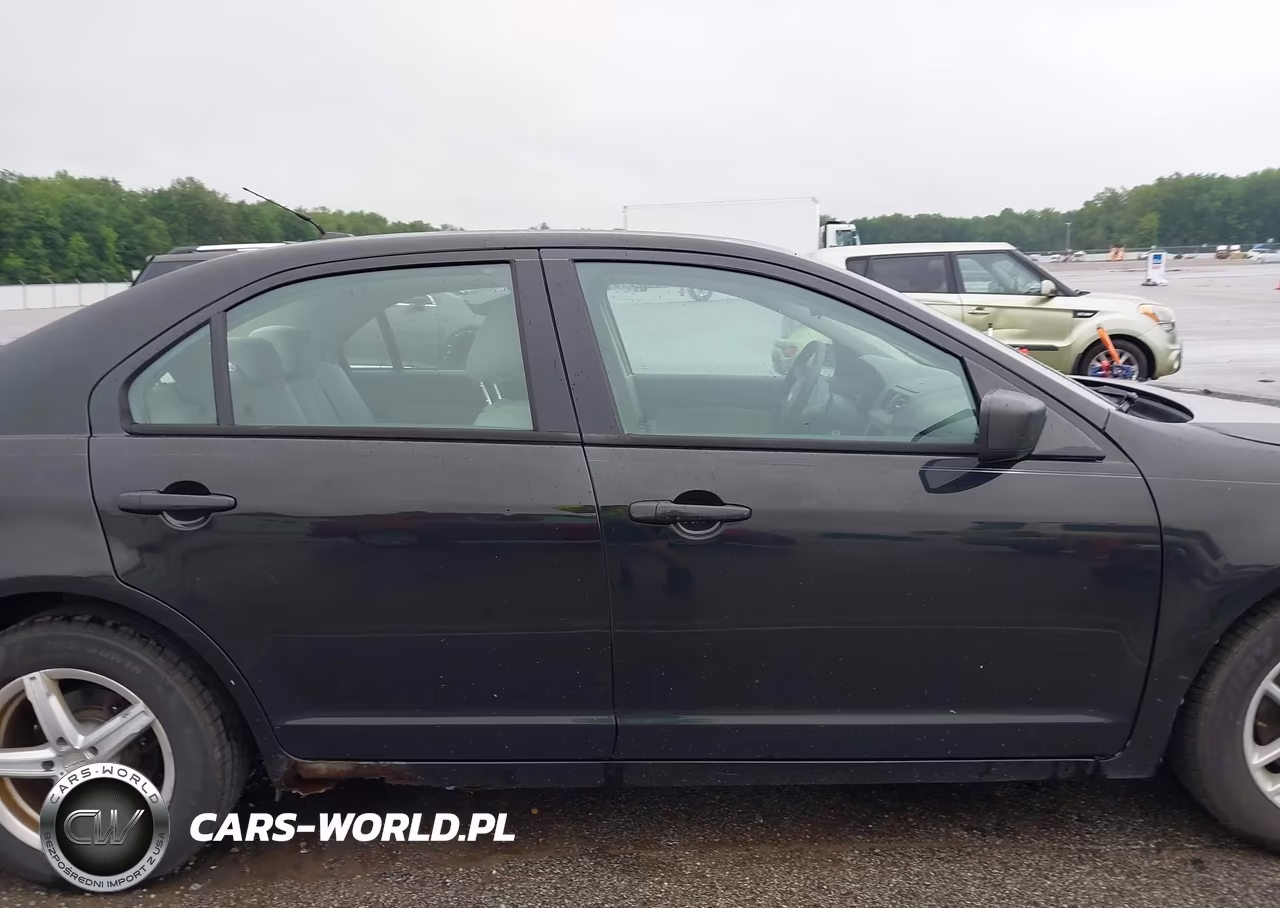 2010 Ford Fusion S VIN:3FAHP0GA9AR429898 - 13