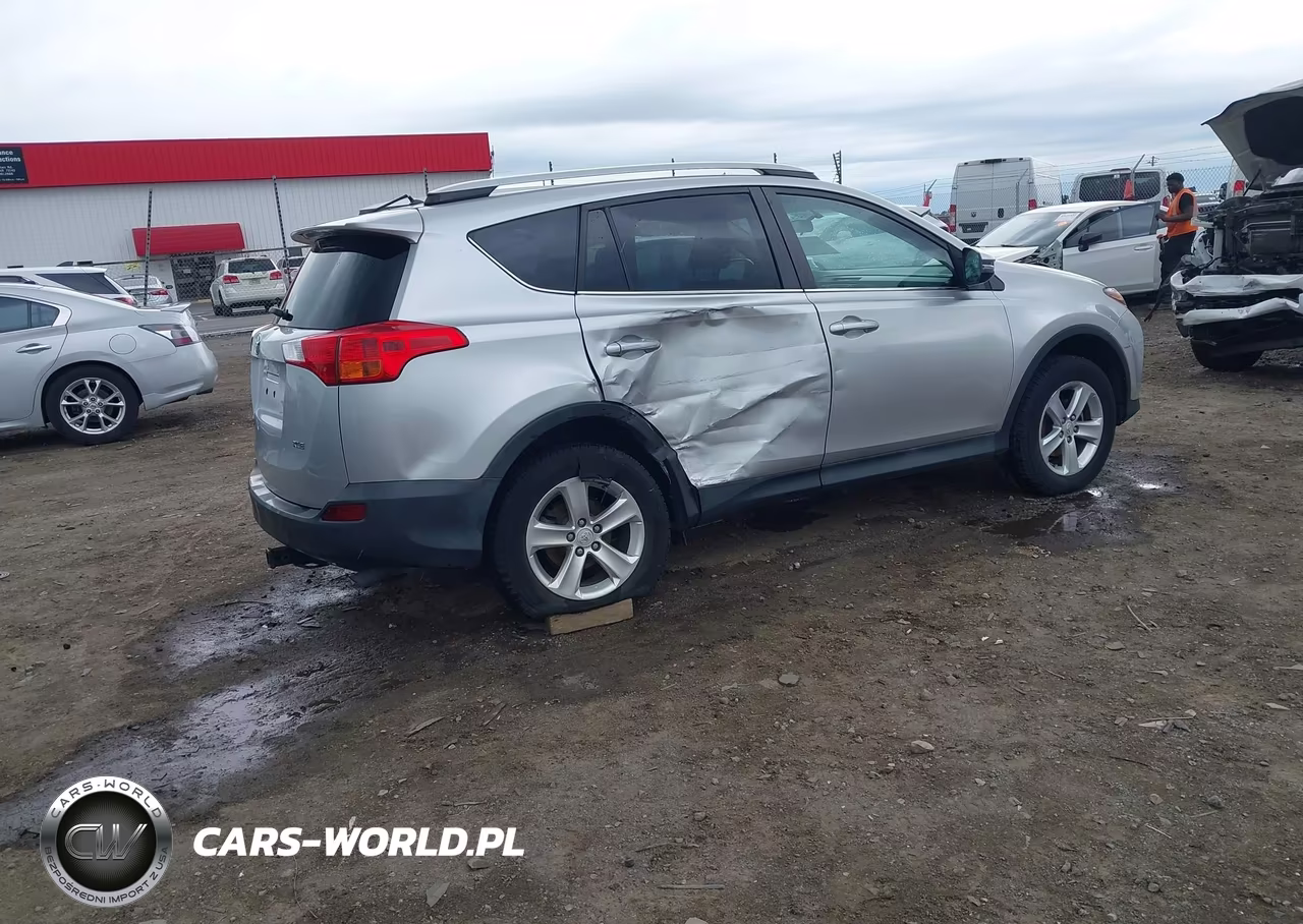 2013 Toyota Rav4 Xle VIN:2T3WFREV1DW049131 - 4
