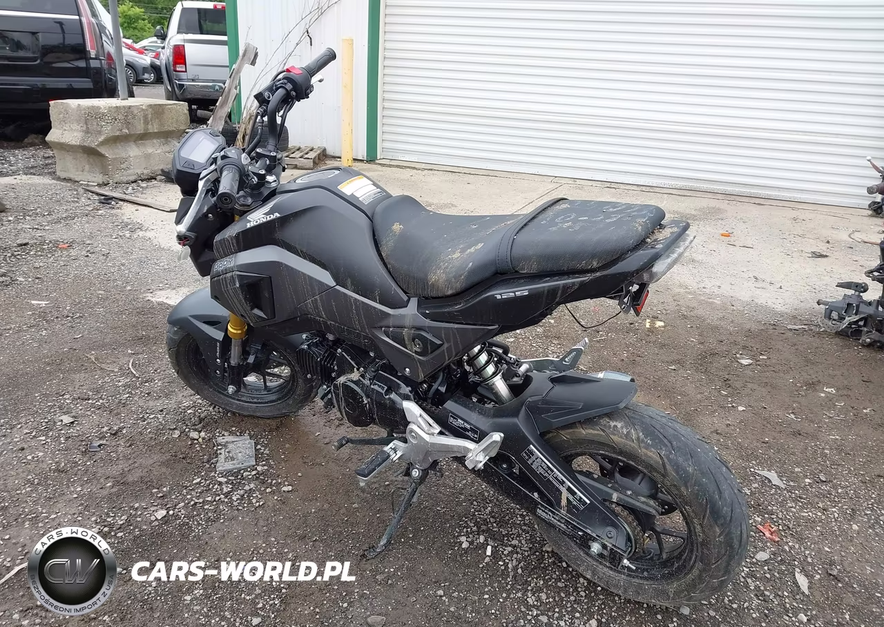 2018 Honda Grom 125 VIN:MLHJC7555J5001705 - 3