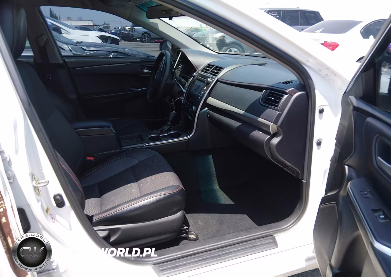 2017 Toyota Camry Se VIN:4T1BF1FK2HU284964 - 5