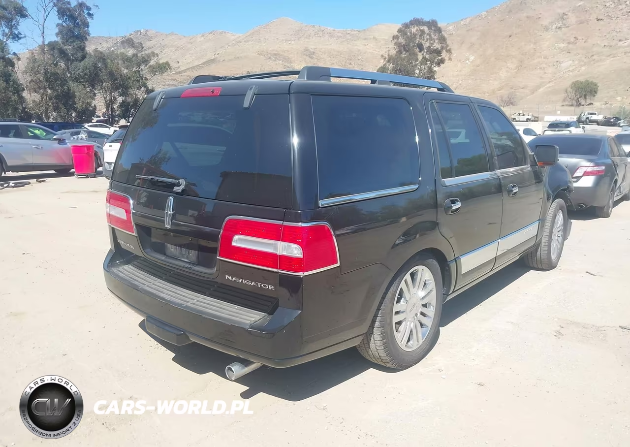 2007 Lincoln Navigator Ultimate VIN:5LMFU27507LJ03111 - 4