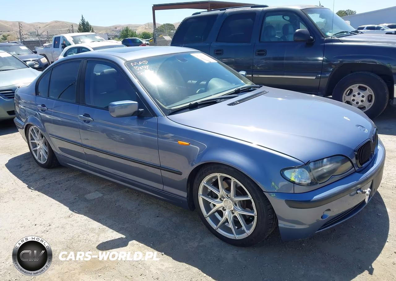 2004 BMW 325I